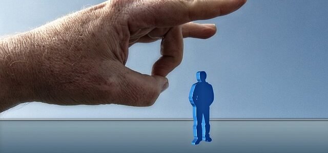 Afastamento pelo CID A09 pode gerar demissão?